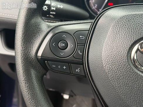 Used 2024 Toyota RAV4 XLE image 16