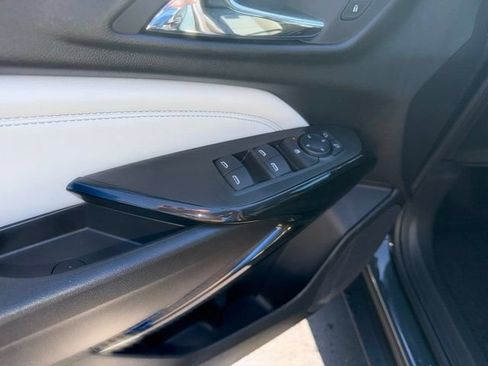New 2026 Chevrolet Trax LT w/ LT Convenience Package FWD image 11