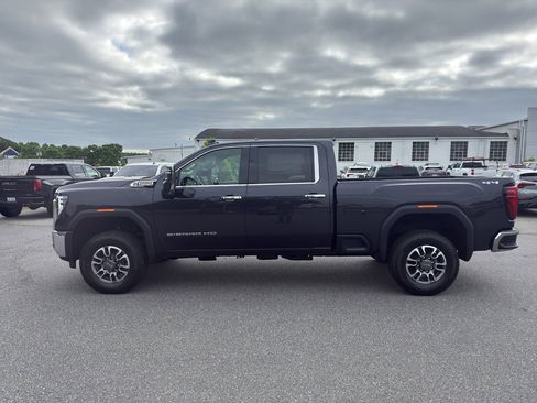 New 2026 GMC Sierra 2500 SLT w/ SLT Convenience Package AWD/4WD image 3