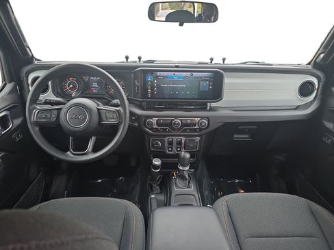 Used 2025 Jeep Wrangler Sport AWD/4WD image 9
