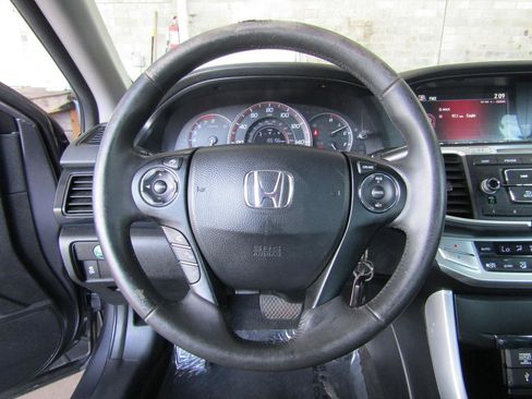 Used 2015 Honda Accord Sport image 13