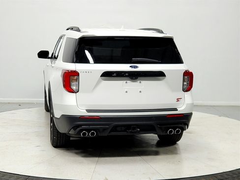 Used 2022 Ford Explorer ST image 6