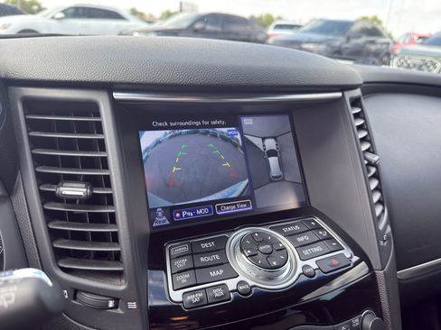 Used 2017 INFINITI QX70 2WD w/ Limited Package image 15