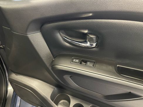 Used 2023 Nissan Titan PRO-4X w/ Pro-4x Convenience Package image 37