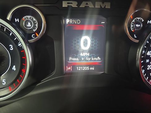 Used 2019 RAM 3500 Big Horn AWD/4WD image 18