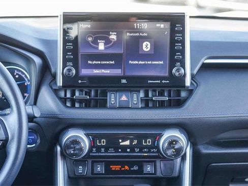 Used 2022 Toyota RAV4 XSE image 15