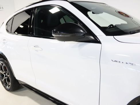 Used 2024 Alfa Romeo Stelvio Veloce image 74