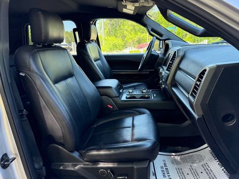 Used 2019 Ford Expedition Max XLT w/ Equipment Group 202A AWD/4WD image 28