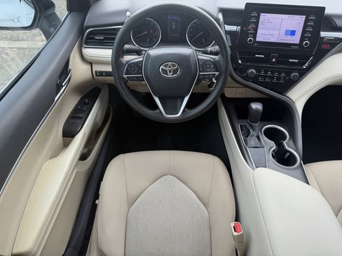 Used 2021 Toyota Camry LE FWD image 14