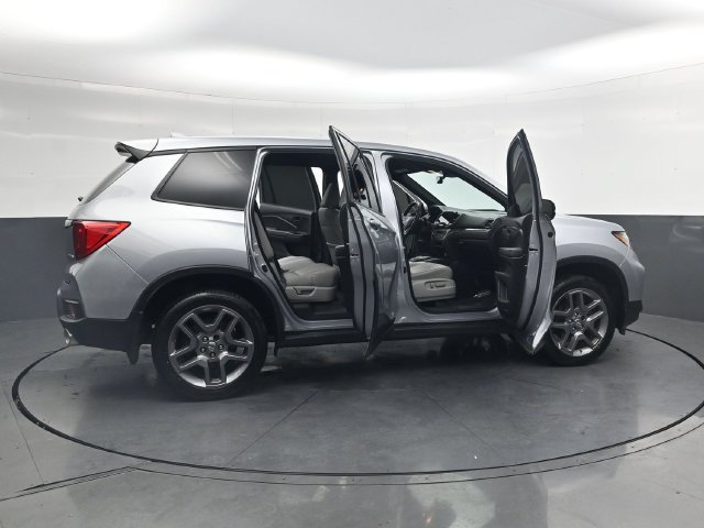 Used 2023 Honda Passport EX-L image 39