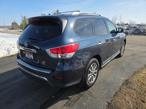 Used 2015 Nissan Pathfinder SL w/ Cargo Package image 4