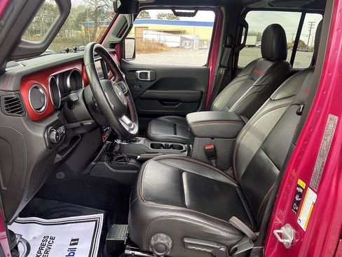 Used 2021 Jeep Wrangler Unlimited Rubicon w/ Xtreme Recon 35" Tire Package image 10