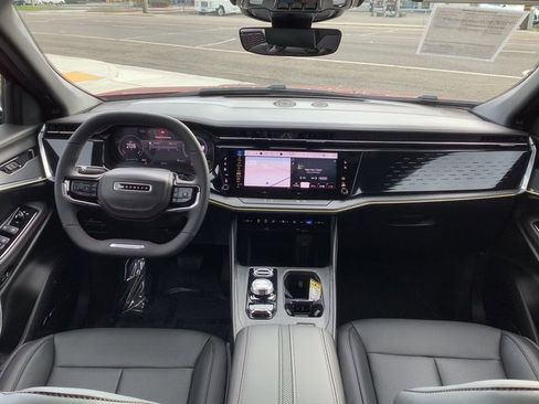 Used 2025 Jeep Wagoneer S Limited image 6