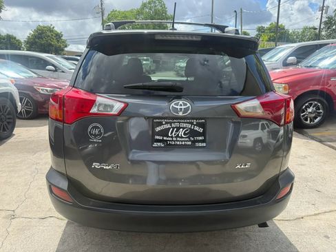 Used 2013 Toyota RAV4 XLE FWD image 6