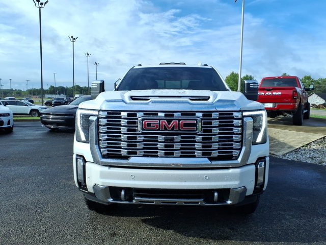 Used 2025 GMC Sierra 2500 Denali w/ Denali Reserve Package AWD/4WD image 2