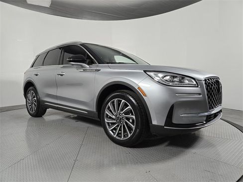 Certified 2023 Lincoln Corsair Reserve w/ Equipment Group 201A image 2