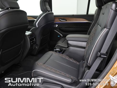 New 2026 Jeep Grand Cherokee L Summit AWD/4WD image 40