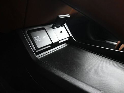 Used 2021 Acura RDX AWD w/ Advance Package image 29