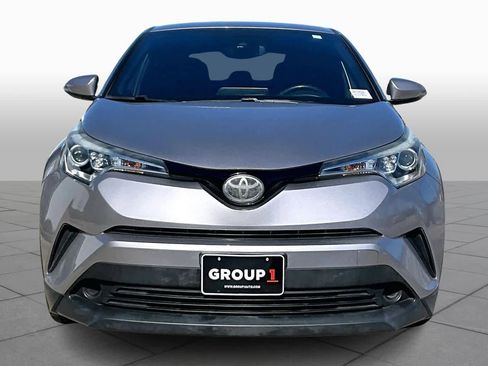 Used 2018 Toyota C-HR XLE image 4