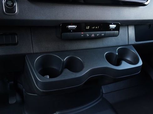 New 2025 Mercedes-Benz Sprinter 2500 image 25