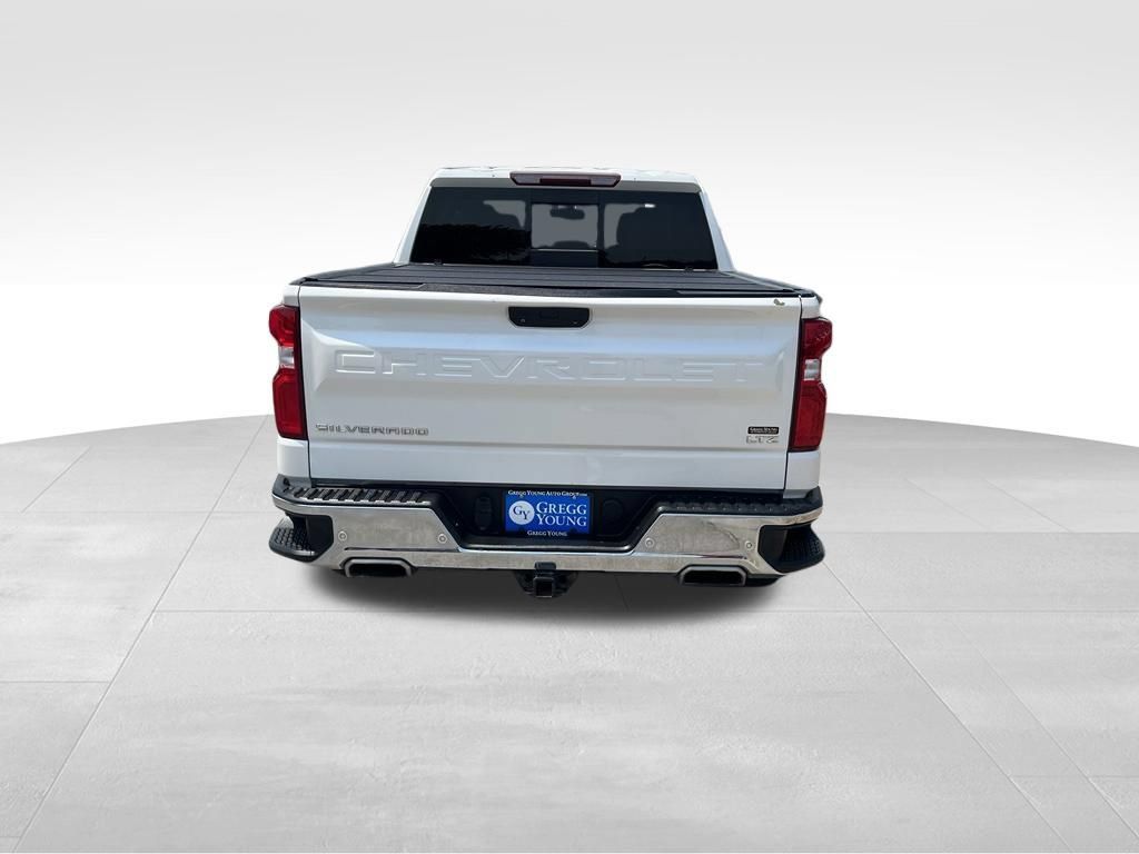 Used 2020 Chevrolet Silverado 1500 LTZ AWD/4WD image 5