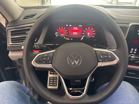 New 2026 Volkswagen Atlas Peak Edition AWD/4WD image 23