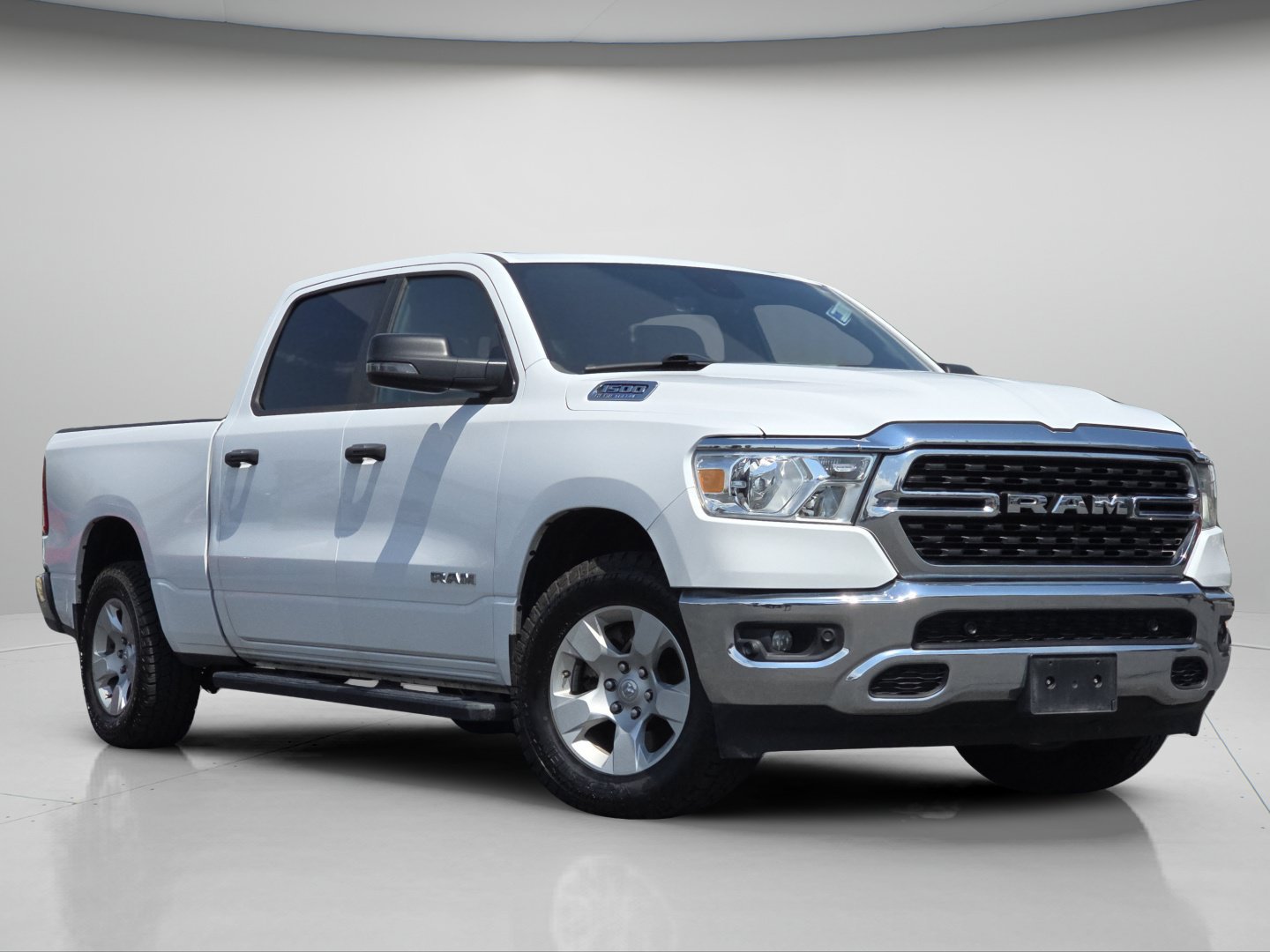 Used 2023 RAM 1500 Big Horn AWD/4WD image 2