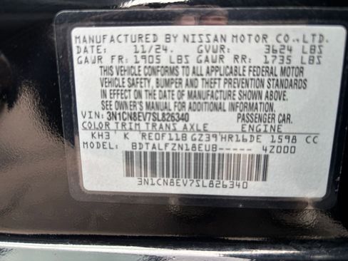 Used 2025 Nissan Versa SV image 28