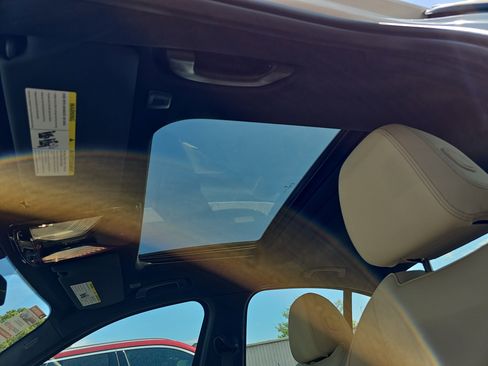 New 2026 BMW 330i Sedan w/ Premium Package image 32