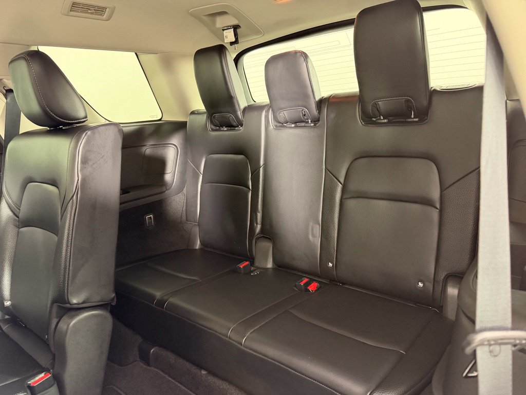 Used 2022 Nissan Pathfinder SL AWD/4WD image 17
