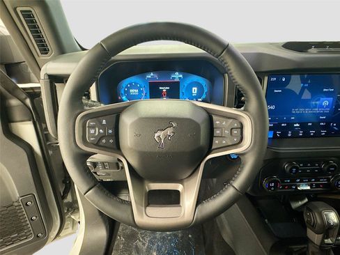 New 2026 Ford Bronco Badlands AWD/4WD image 11