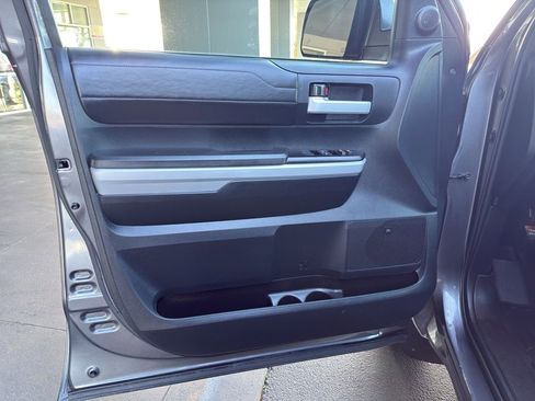Used 2018 Toyota Tundra Limited image 12