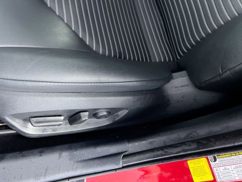 Used 2023 Toyota Camry SE image 13