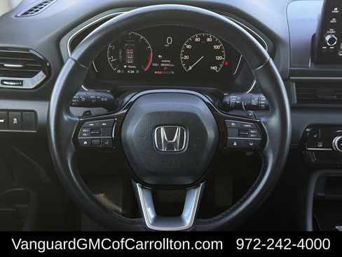 Used 2025 Honda Pilot Touring image 12