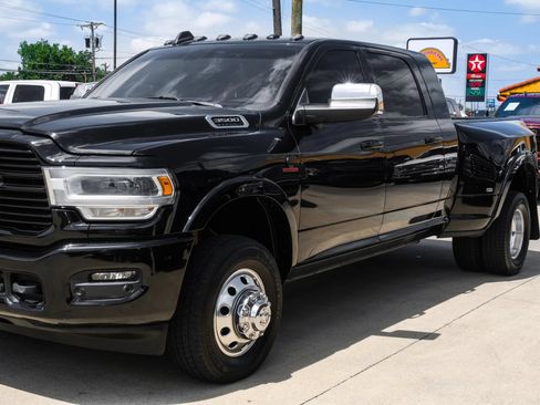 Used 2019 RAM 3500 Laramie AWD/4WD image 9