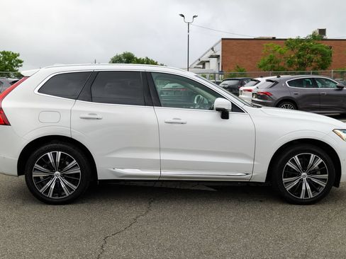 Used 2023 Volvo XC60 T8 Ultimate w/ Climate Package AWD/4WD image 8