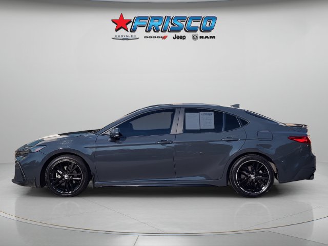 Used 2025 Toyota Camry SE FWD image 4