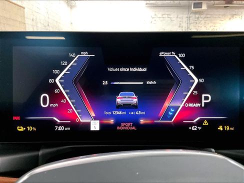 Used 2025 BMW i4 eDrive40 w/ Premium Package RWD image 22