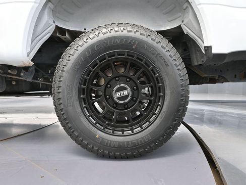 Used 2022 Ford F250 XL w/ Power Equipment Group AWD/4WD image 13