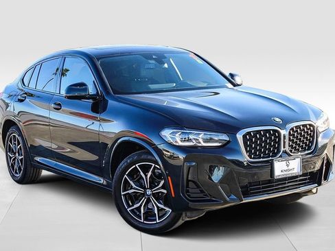 Used 2025 BMW X4 xDrive30i AWD/4WD image 2