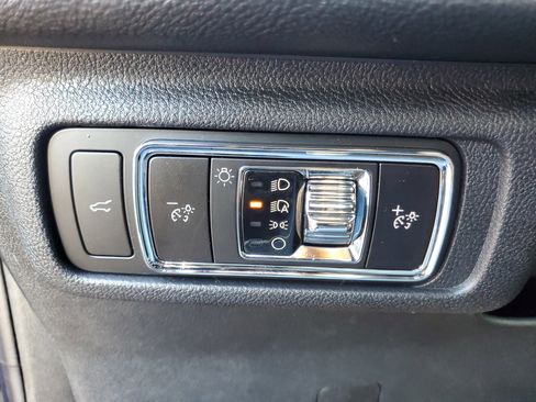 New 2026 Lincoln Corsair Premiere image 14