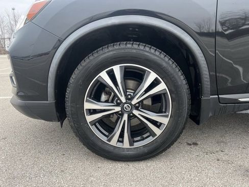 Used 2018 Nissan Rogue SL image 11