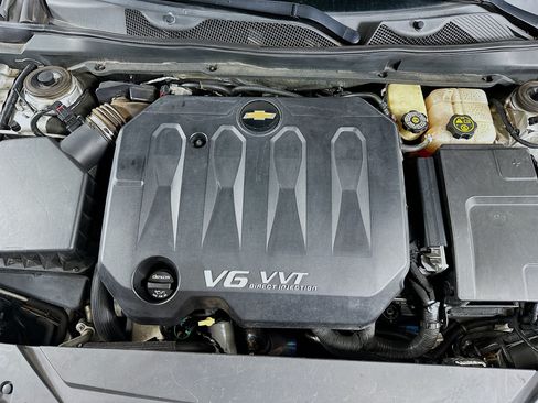 Used 2016 Chevrolet Impala LT w/ Convenience Package FWD image 31
