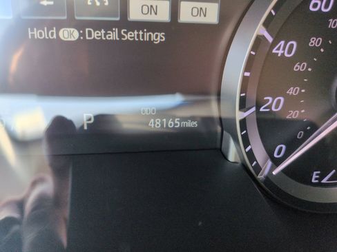 Used 2023 Toyota Highlander LE AWD/4WD image 16