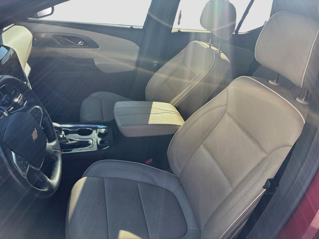 Used 2023 Chevrolet Traverse Premier w/ LPO, Floor Liner Package FWD image 19