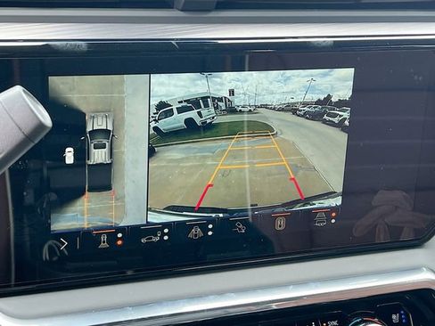 New 2026 GMC Sierra 2500 Denali Ultimate AWD/4WD image 9