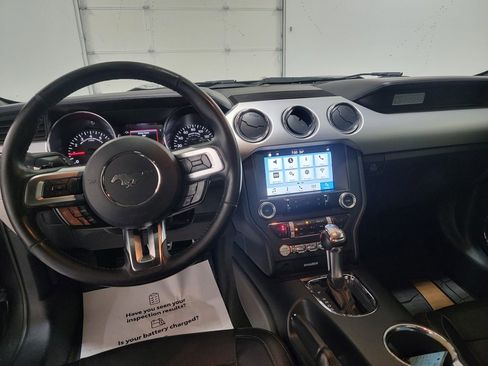 Used 2017 Ford Mustang Premium image 12