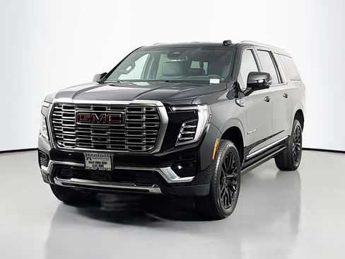 New 2026 GMC Yukon XL Denali image 3