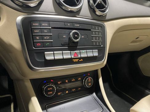 Used 2018 Mercedes-Benz GLA 250 image 9