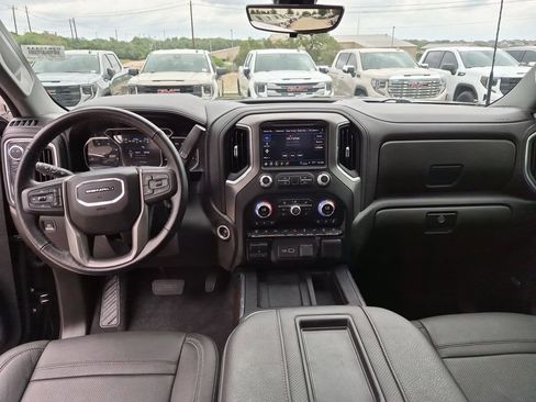 Used 2021 GMC Sierra 2500 Denali w/ Denali Black Diamond Edition AWD/4WD image 34